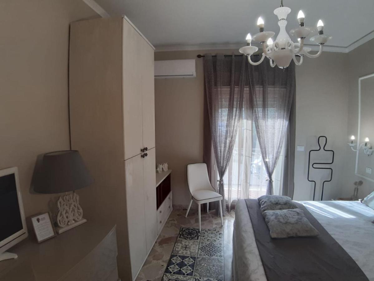 Il Moro Di Sicilia Apartment แตร์มินิ อิเมเรเซ ภายนอก รูปภาพ